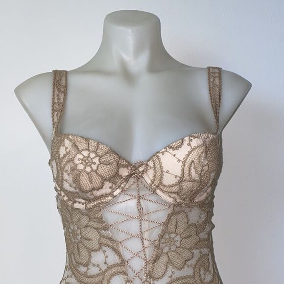 🔥VICTORIA SECRET Lace Teddy Sz 32C - Picture 2 of 8